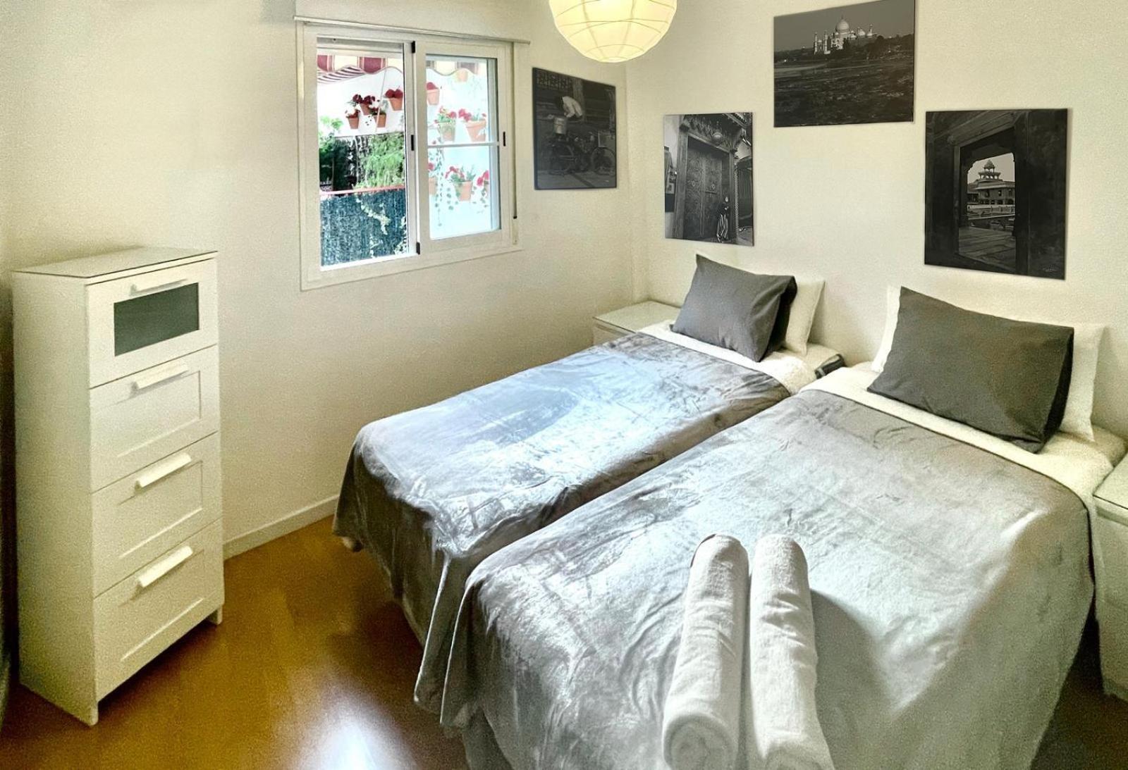 Maravilloso Apartamento Centrico De 70M2, Jardin Propio 40M2 Con Piscina Para Ninos Y Parking Opcional Málaga Buitenkant foto
