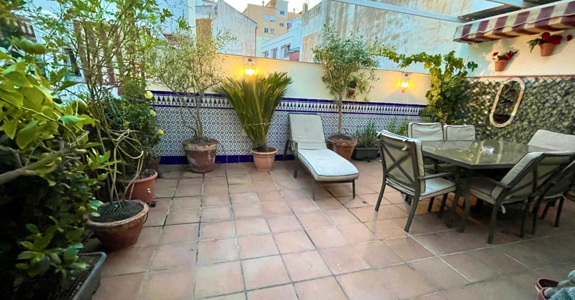 Maravilloso Apartamento Centrico De 70M2, Jardin Propio 40M2 Con Piscina Para Ninos Y Parking Opcional Málaga Buitenkant foto