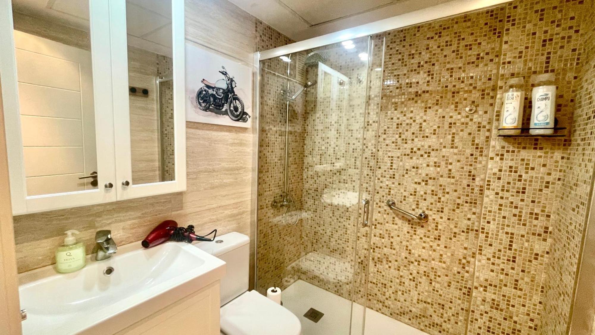 Maravilloso Apartamento Centrico De 70M2, Jardin Propio 40M2 Con Piscina Para Ninos Y Parking Opcional Málaga Buitenkant foto